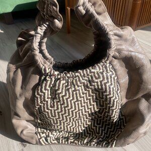 NWT BE&D Satchel Purse